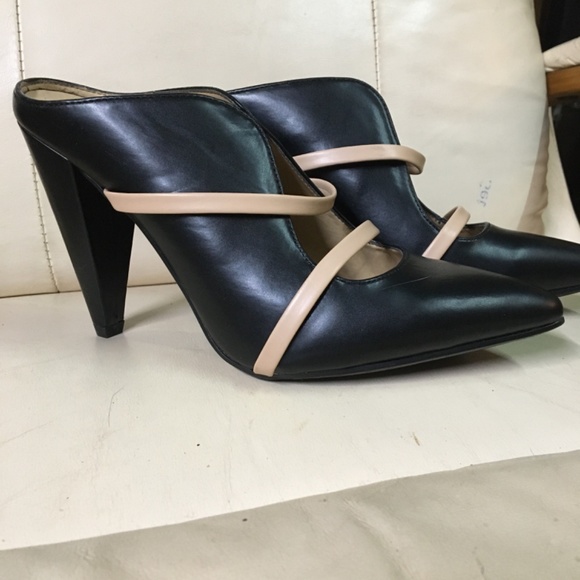 Chinese Laundry EUC black and tan strap 4 inch heel mules size 8 - Picture 11 of 12